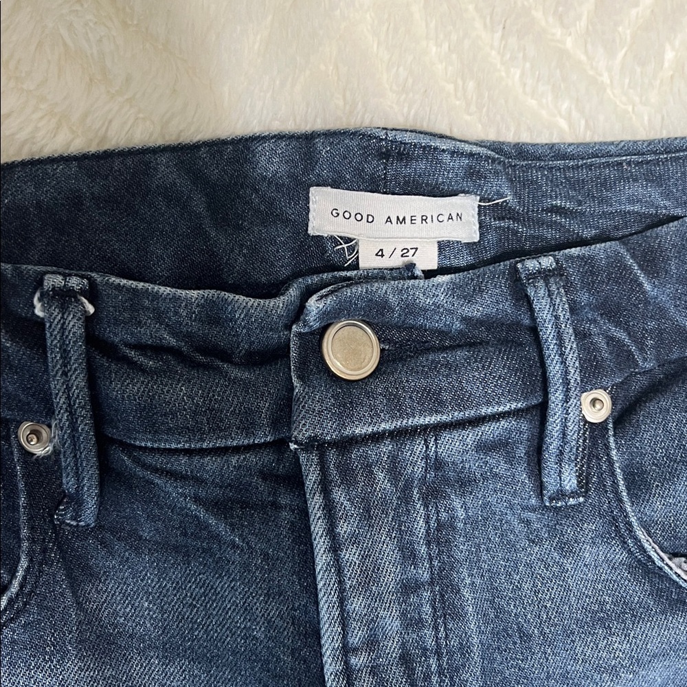Good American Good Classic Straight Jeans | High Rise | Medium Wash | Sz 4 - Picture 2 of 9